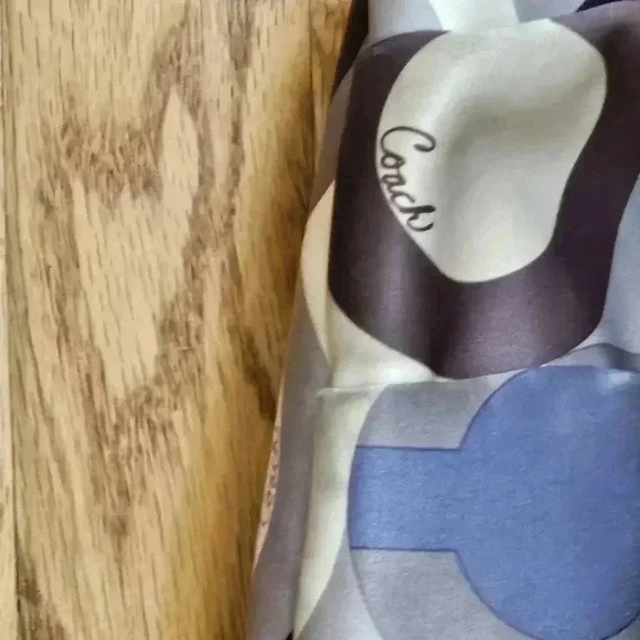 Coach Circle and Sequin Bag EUC - Picture 9 of 13